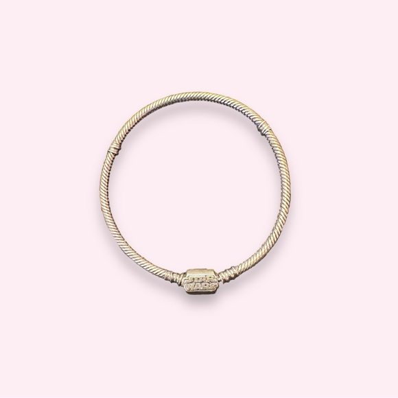 Woman’s Pandora Charm Bracelet Sterling Silver 925 Star Wars 7.9in - Picture 2 of 2